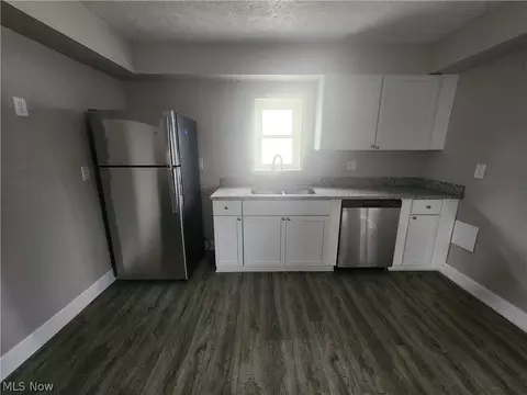 2511 E 34th St, Lorain, OH 44055 photo 12