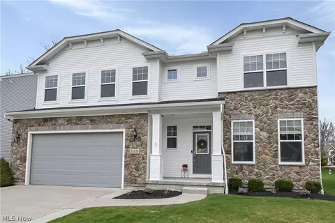 32826 Rebecca Ln, Avon Lake, OH 44012