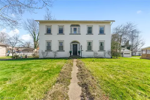 853 Vienna Ave, Niles, OH 44446