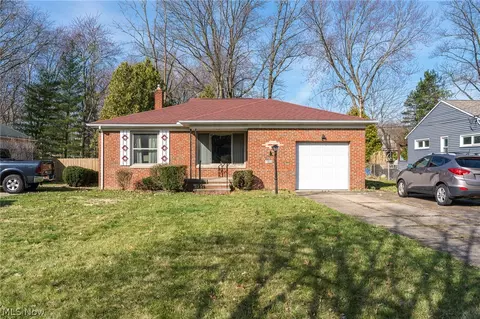 4650 Georgette Ave, North Olmsted, OH 44070