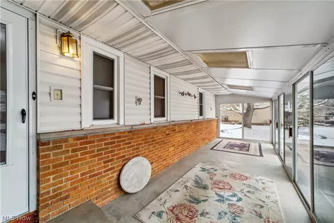 8169 Wright Rd, Broadview Heights, OH 44147 photo 2