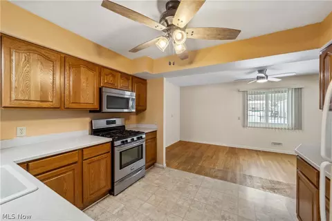 8169 Wright Rd, Broadview Heights, OH 44147 photo 10