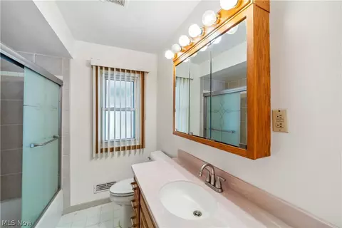 8169 Wright Rd, Broadview Heights, OH 44147 photo 17