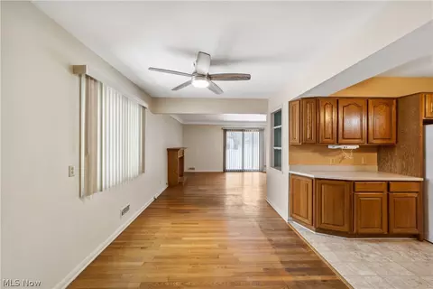 8169 Wright Rd, Broadview Heights, OH 44147 photo 5