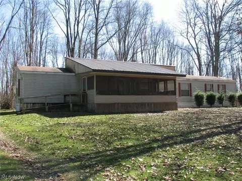 571 Bertram Rd, Linesville, PA 16424