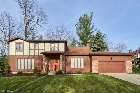 4024 Devonshire Cir, Stow, OH 44224