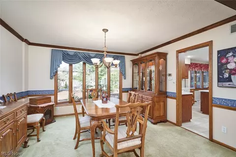 4024 Devonshire Cir, Stow, OH 44224 photo 10
