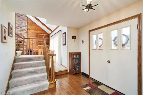 4024 Devonshire Cir, Stow, OH 44224 photo 3