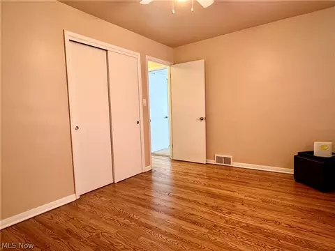 29967 Warren Rd, Wickliffe, OH 44092 photo 17