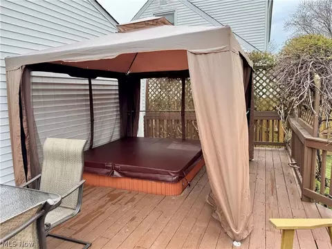 29967 Warren Rd, Wickliffe, OH 44092 photo 29