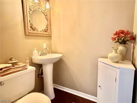29967 Warren Rd, Wickliffe, OH 44092 photo 22