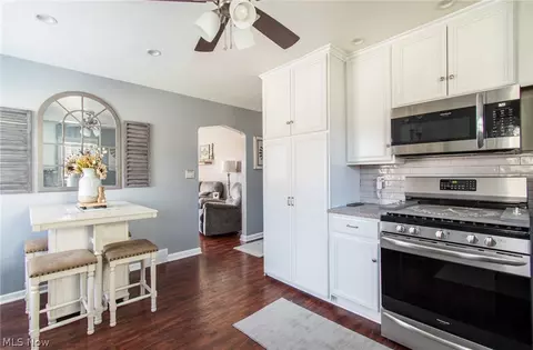 361 Poland Ave, Struthers, OH 44471 photo 3