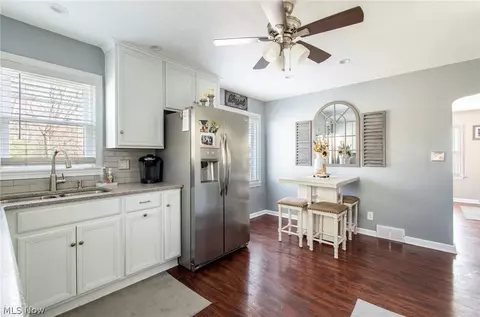 361 Poland Ave, Struthers, OH 44471 photo 5