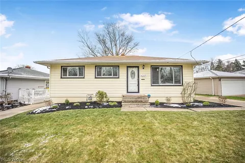 4207 Plymouth Rd, Cleveland, OH 44109