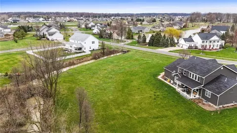 579 Longstreet, Lagrange, OH 44050 photo 3