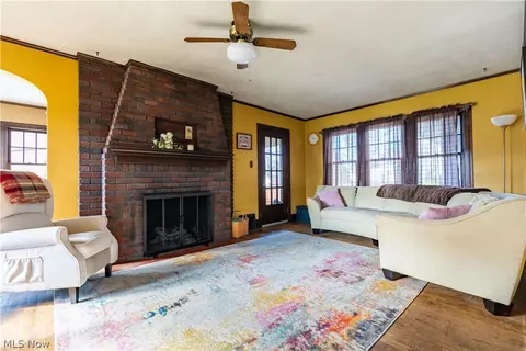 Living - 357 Raff Rd NW, Canton, OH 44708 photo 3 of 6