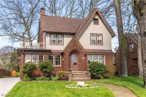 357 Raff Rd NW, Canton, OH 44708