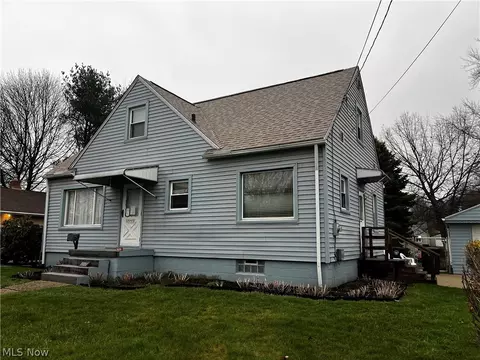 1921 Flint Ave, Akron, OH 44305