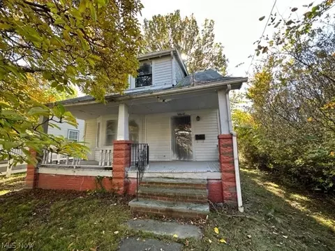 13602 Othello Ave, Cleveland, OH 44110