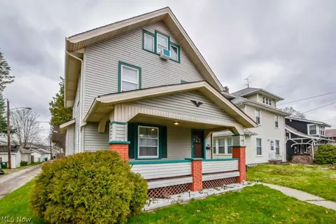 1439 14th St NW, Canton, OH 44703