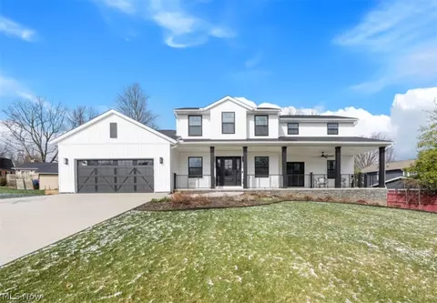 228 Pheasant Run, Wadsworth, OH 44281