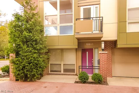 12581 Larchmere Blvd #W-1, Cleveland, OH 44120