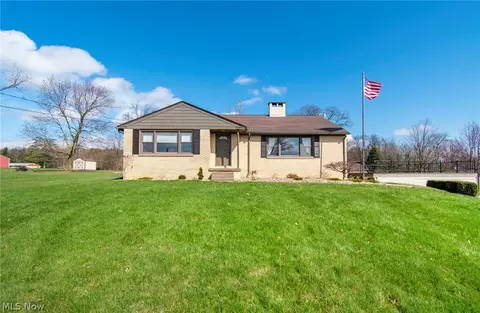 22930 Buck Rd, Alliance, OH 44601