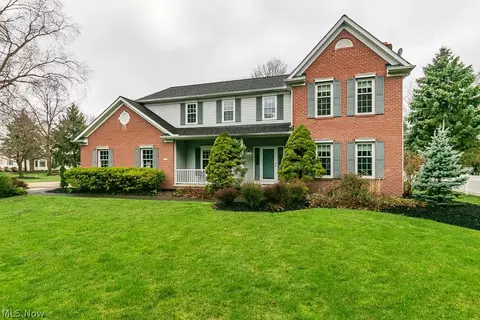 8220 Garfield Rd, Mentor, OH 44060