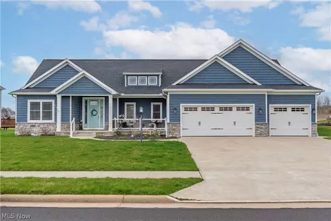 2130 Championship Cir SE, Massillon, OH 44646