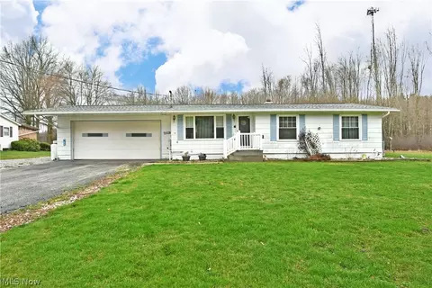 1581 Hyde Shaffer Rd, Bristolville, OH 44402