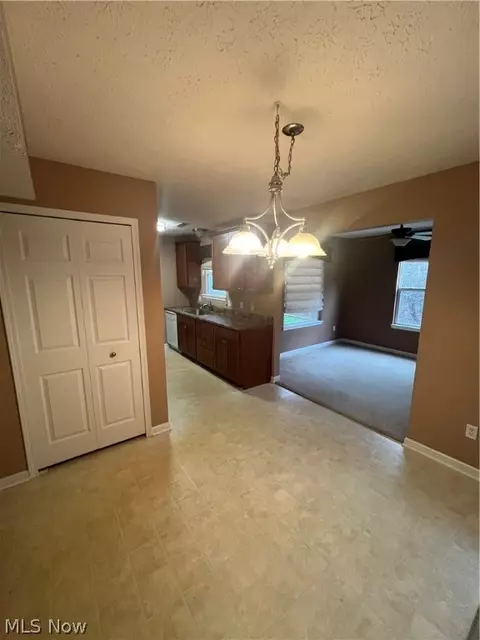 Entry Way - 3949 Marsh Creek Ln, Rootstown, OH 44272 photo 2 of 2
