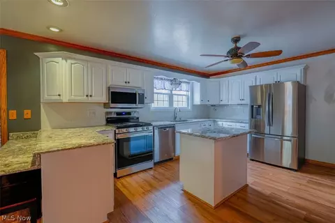 5391 Savannah Dr, Ashtabula, OH 44004 photo 13