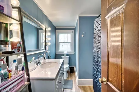 Bath - 251 Denison Ave, Elyria, OH 44035 photo 2 of 2
