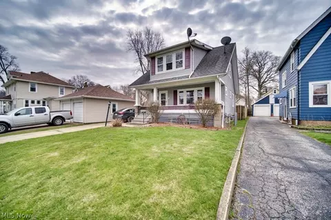 Exterior - 251 Denison Ave, Elyria, OH 44035 photo 4 of 15