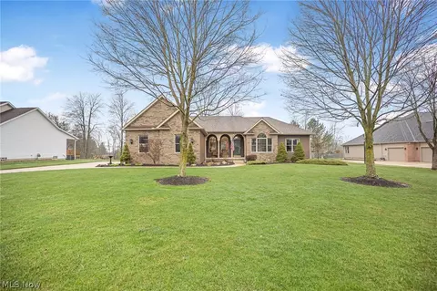 1436 Deer Xing, Valley City, OH 44280