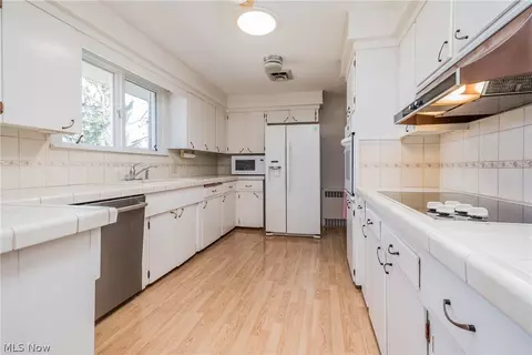 5885 Canterbury St NW, Canton, OH 44708 photo 13
