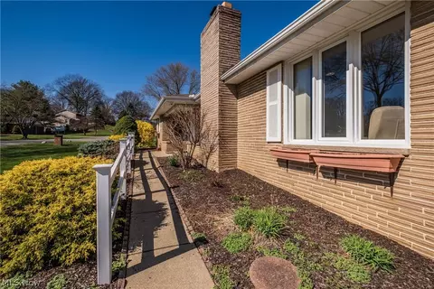 5885 Canterbury St NW, Canton, OH 44708 photo 5