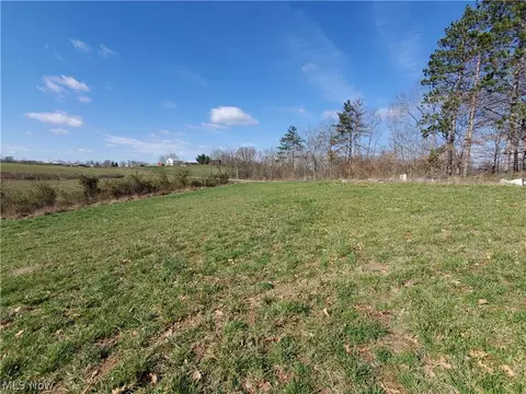 3055 Ross Mayle Ln, Chesterhill, OH 43728