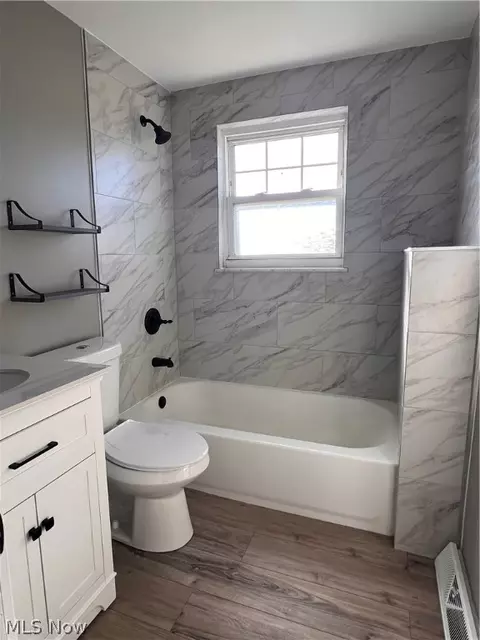 Bath - 31500 N Marginal Dr #E, Willowick, OH 44095 photo 3 of 3