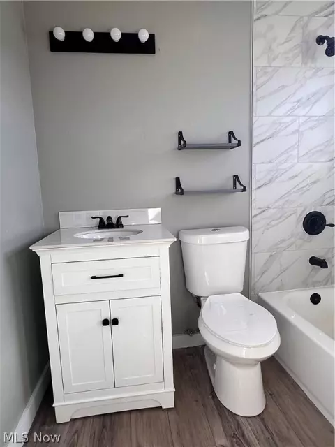 Bath - 31500 N Marginal Dr #E, Willowick, OH 44095 photo 2 of 3