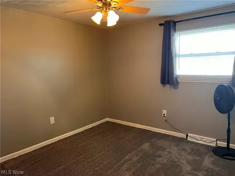 Bedroom - 31500 N Marginal Dr #E, Willowick, OH 44095 photo 1 of 2