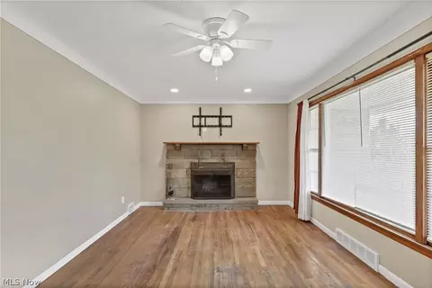 7528 State Rd, Parma, OH 44134 photo 5
