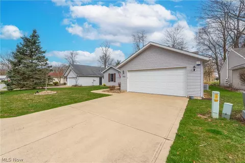 233 Forest Park Dr, Lagrange, OH 44050 photo 4