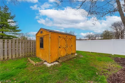 233 Forest Park Dr, Lagrange, OH 44050 photo 42