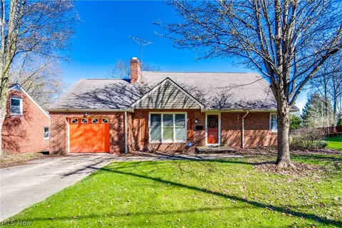 3232 Frazer Ave NW, Canton, OH 44709
