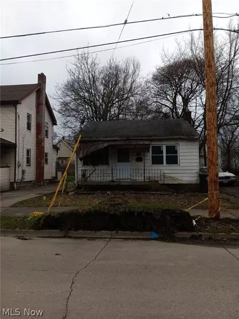 762 Lafollette St, Akron, OH 44306