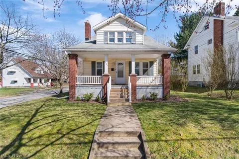 1023 N Howard St, Akron, OH 44310