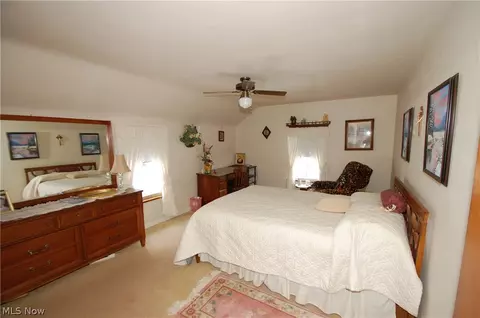 Bedroom - 189 Creed St, Struthers, OH 44471 photo 2 of 2