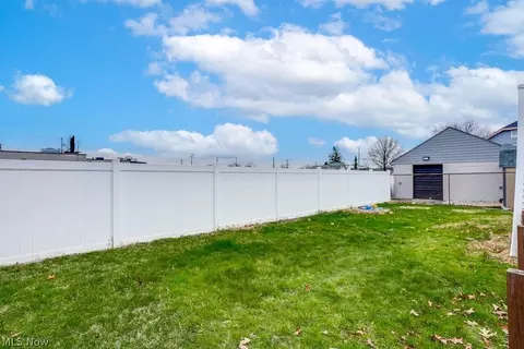 851 Ranney St, Akron, OH 44310 photo 29