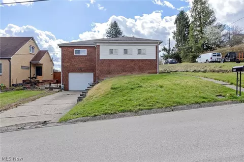 102 Summers St, Weirton, WV 26062